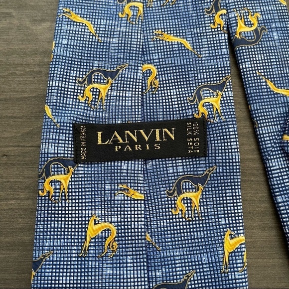 Lanvin Paris silk blue Egyptian Hounds tie - Picture 3 of 7